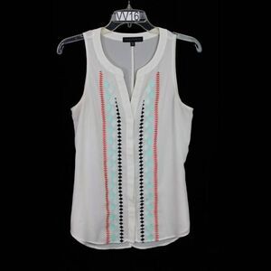 Sanctuary White Medium Sleeveless Top w/ turquoise, peach-ish black stitch